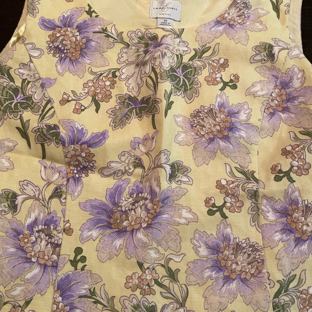 Beautiful top that matches with everything.